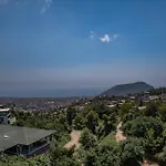 Villa Mit Einzigartigem Ausblick