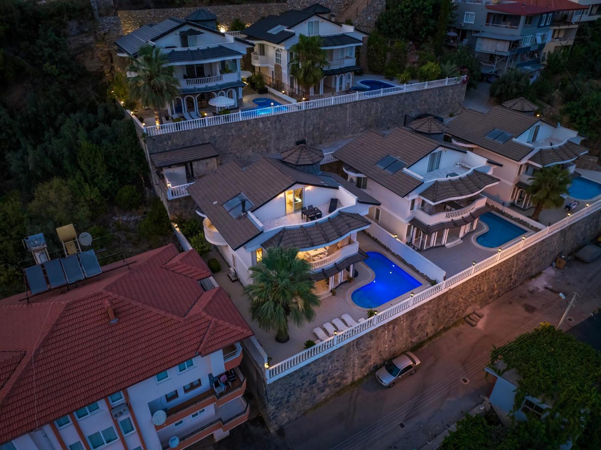 Mit Einzigartigem Ausblick Vilă