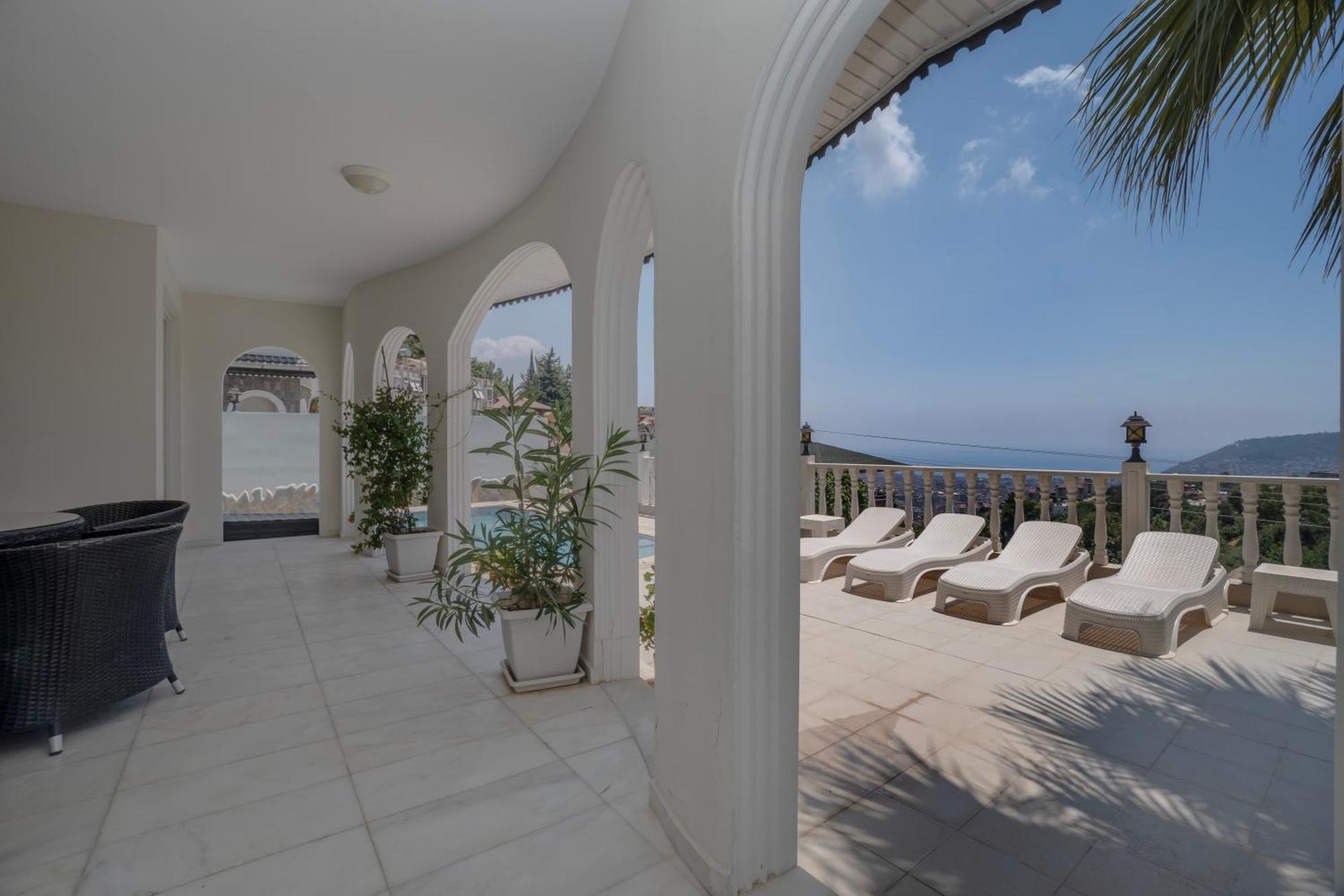 Mit Einzigartigem Ausblick Lägenhet Alanya
